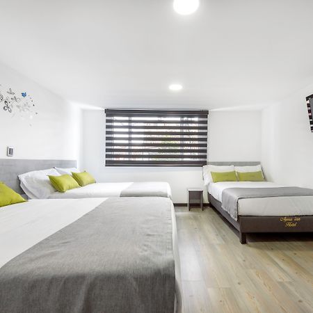 Ayenda 1024 Agora Inn Hotel Богота Екстериор снимка